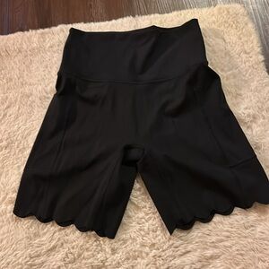 Aerie SET offline workout top and matching shorts size medium.